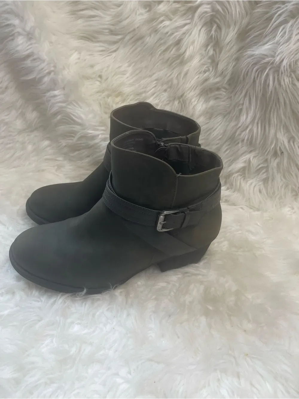 Torrid synthetic Gray Ankle Boots Double straps Buckle Detail sidezipperSZ10.5WW